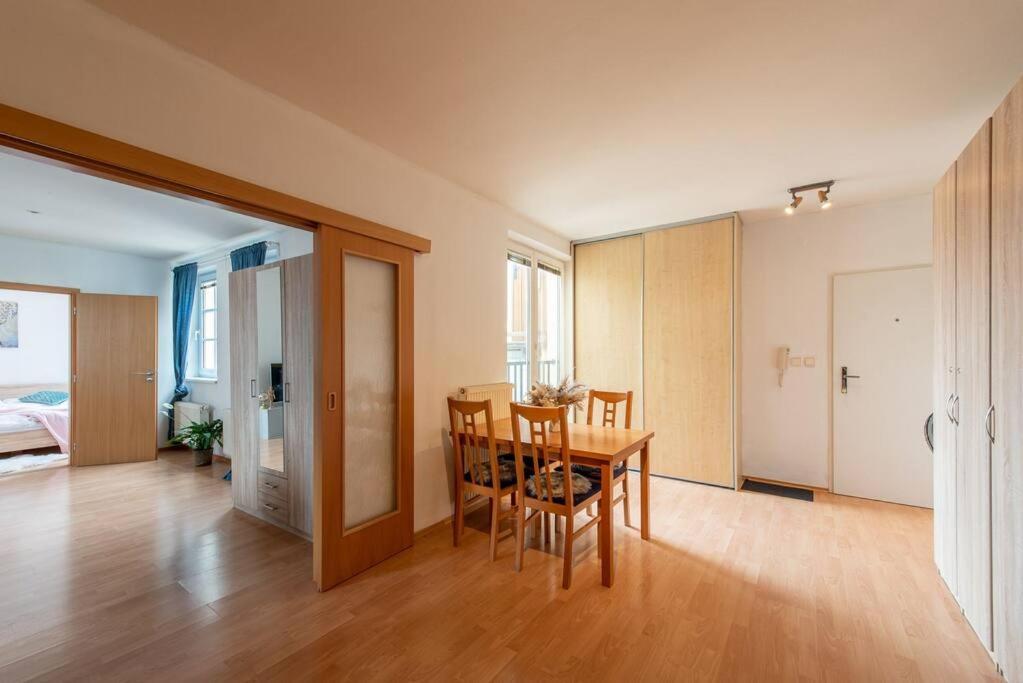Apartmán Crystal View Bratislava Exteriér fotografie